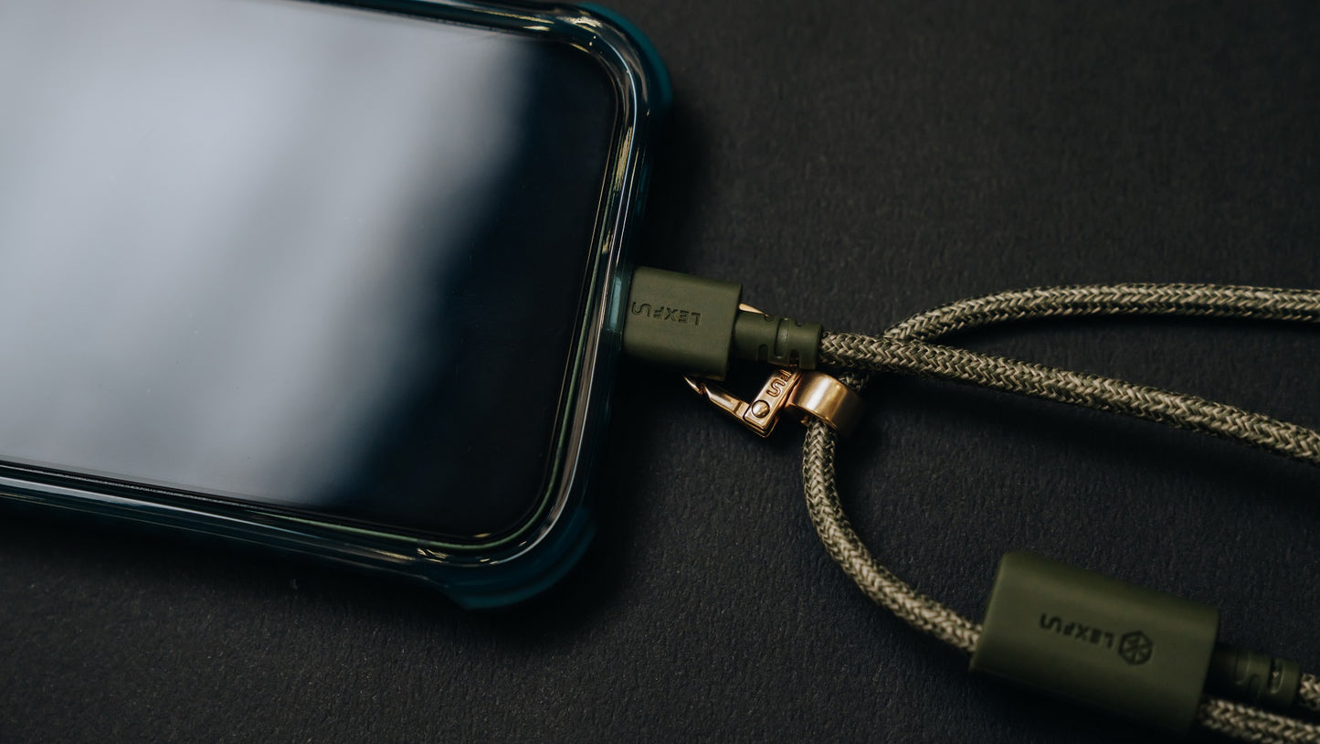 LEXFUN Power Sling 可調式充電線手機背帶 (USB-C/Lightning)